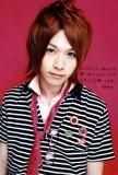 imi place cum se imbraca :nebun: takuya ^^